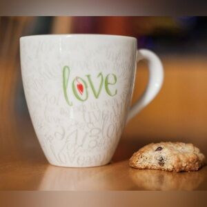 Starbucks 2005 Vintage LOVE Coffee Tea 14oz Mug Cup